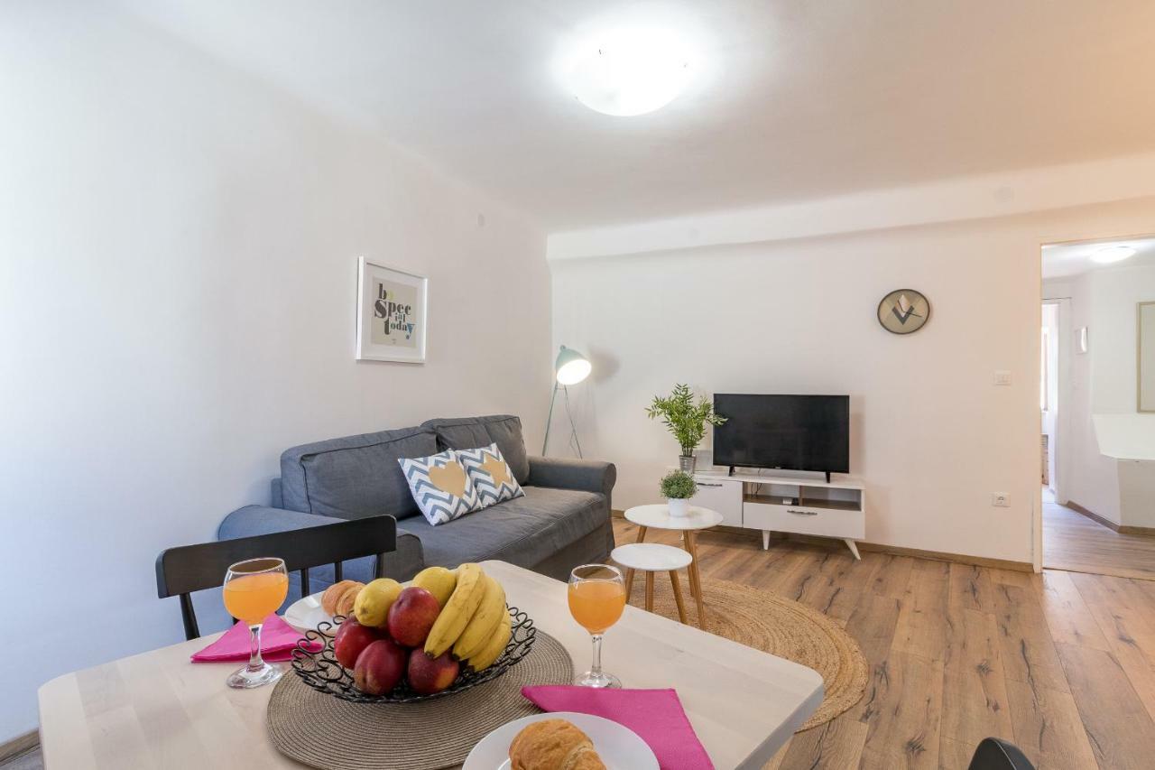 רוביני Central New Apartment Nonna Mara מראה חיצוני תמונה