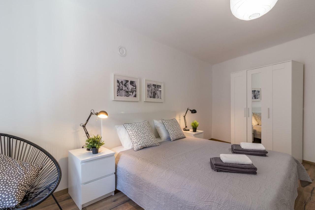 רוביני Central New Apartment Nonna Mara מראה חיצוני תמונה